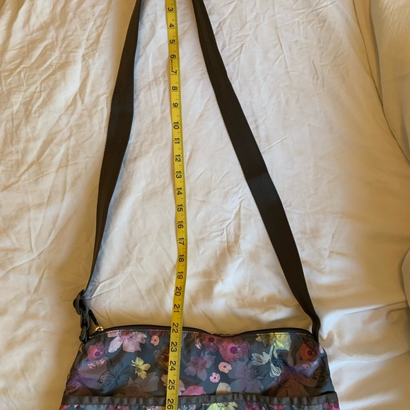 LeSportsac floral Bag - Picture 15 of 16